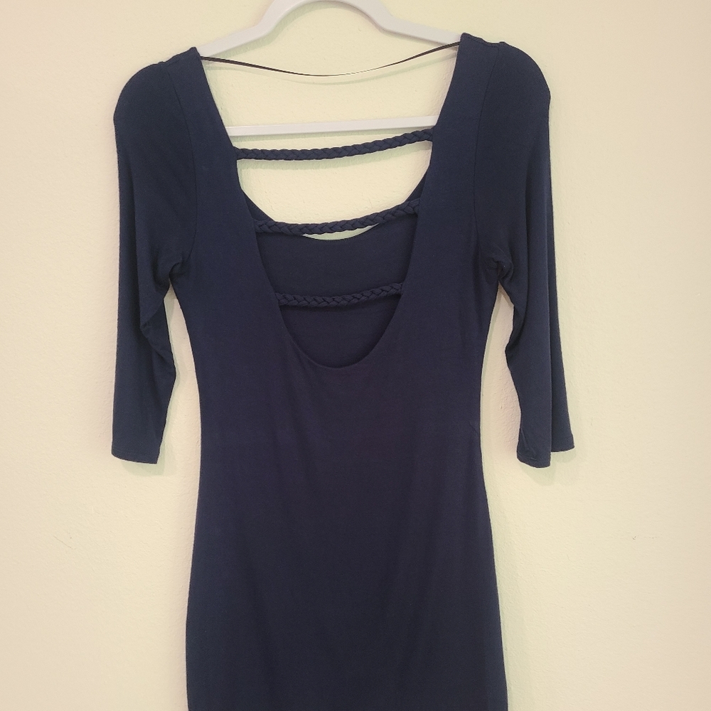 Dress - Picture 2 of 3